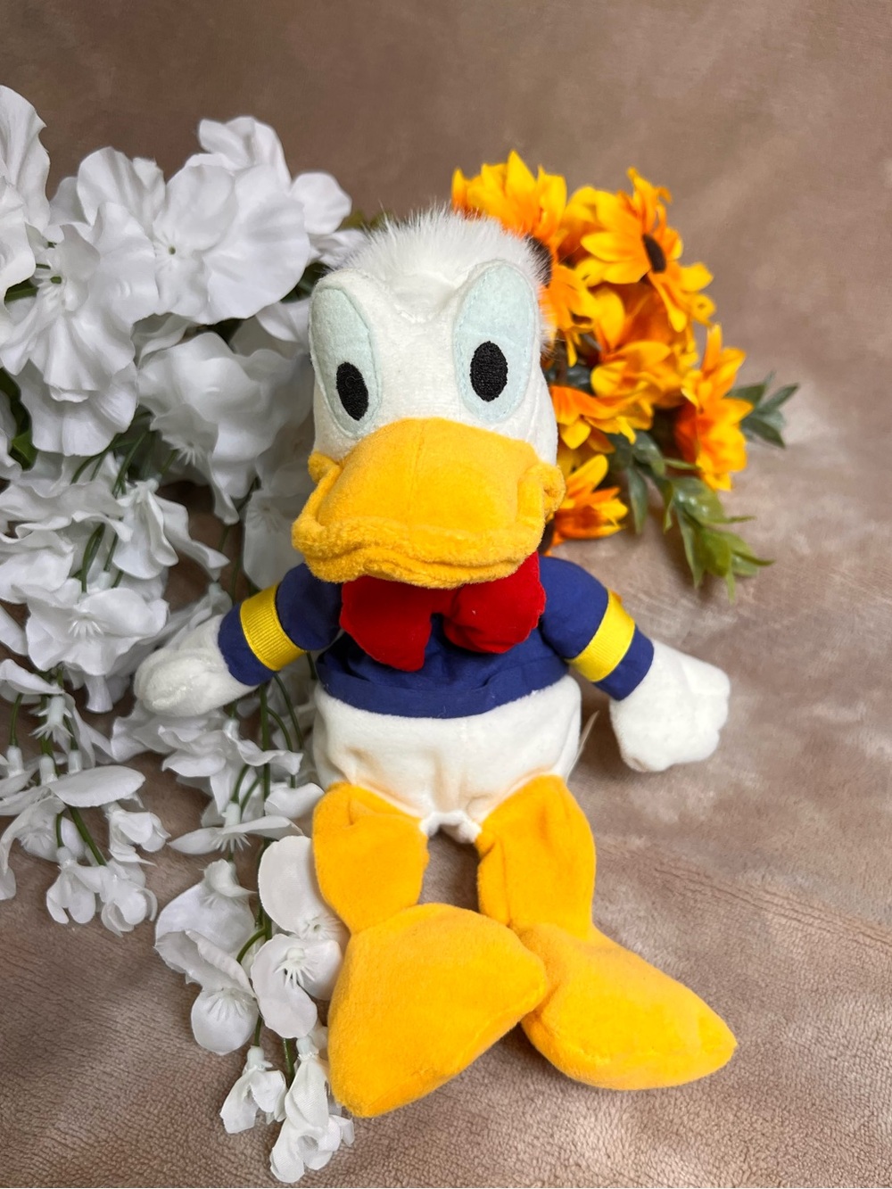DISNEY Vintage Donald Duck Stuffed Animal Beanie Toy